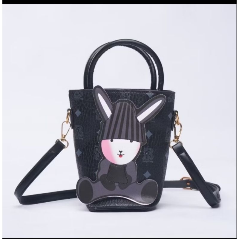 Tas tas slempang wanita cantik