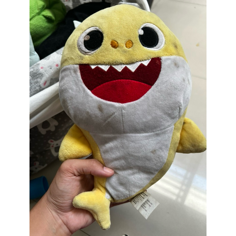 [preloved] boneka baby shark original