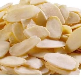 

Kacang Almond Mentah Slice 500gram 1kg