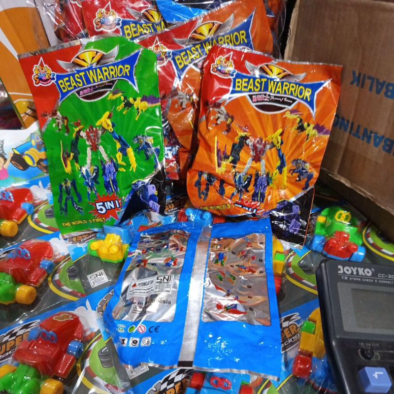 Mainan Rakitan Robot Mix Harga 10 Pcs