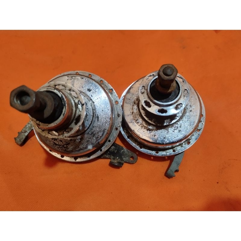 Set tromol sepeda onthel basikal Sturmey Archer England depan belakang hole 32 40