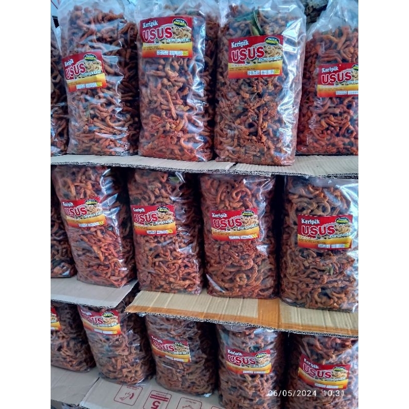 

Kripik Usus Pedas Daun Jeruk 1kg