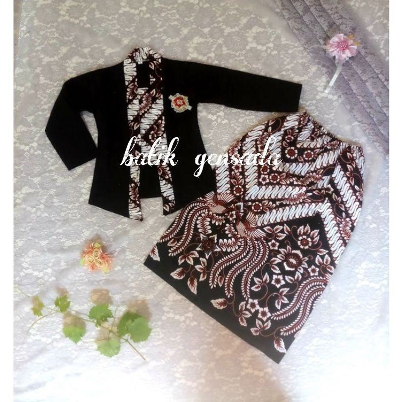 MURAH BANGET kebaya brukat Anak dan Rok Duyung umur 2-7 tahum promo bisa cod model kutu baru  / Keba