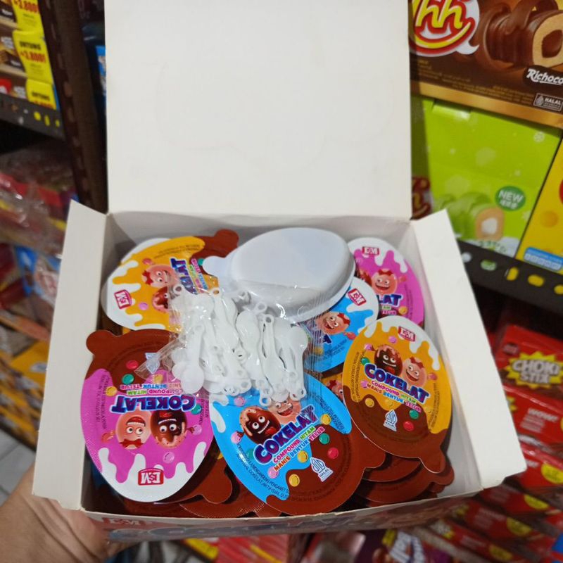 

Cokelat Compound bentuk telur harga 10 pcs