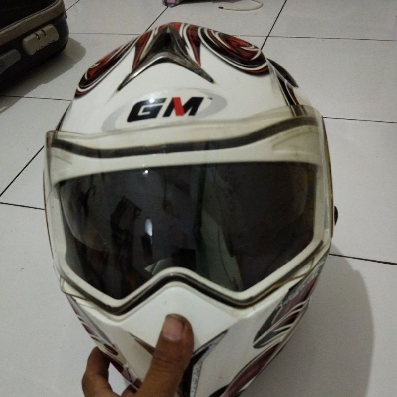 Helm GM airborne
