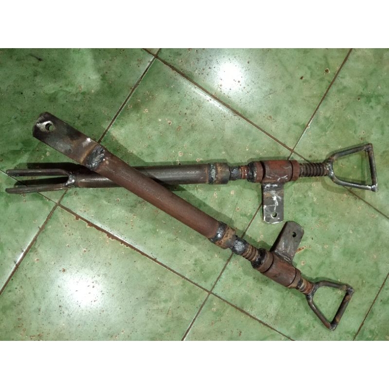 STELAN GARU TRAKTOR SAWAH