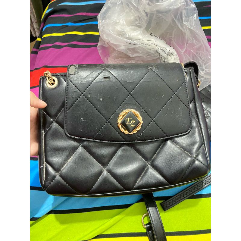 PRELOVED TAS ELIZABETH
