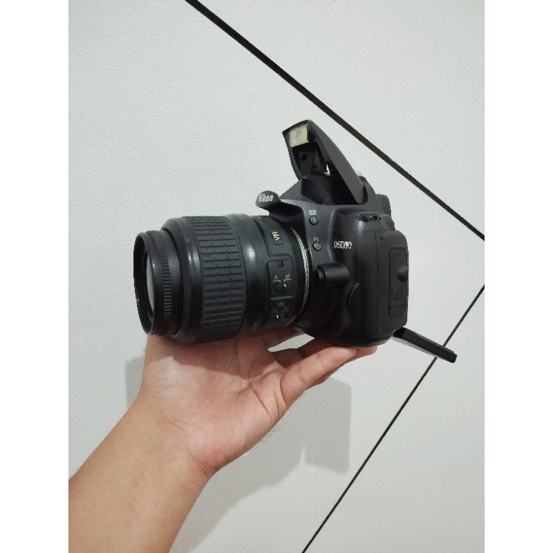 NIKON D5000 FLIP LENSA KIT 18 55MM VR TERMURAH