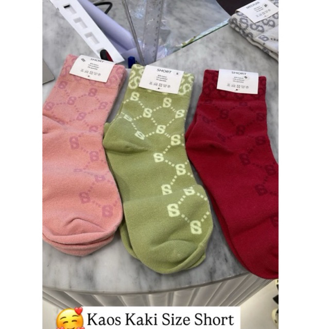 KAOS KAKI BUTTONSCARVES MONOGRAM SOCKS NEW BUKAN SECOND PRELOVED BEKAS READY STOCK BALIKPAPAN SAMARI