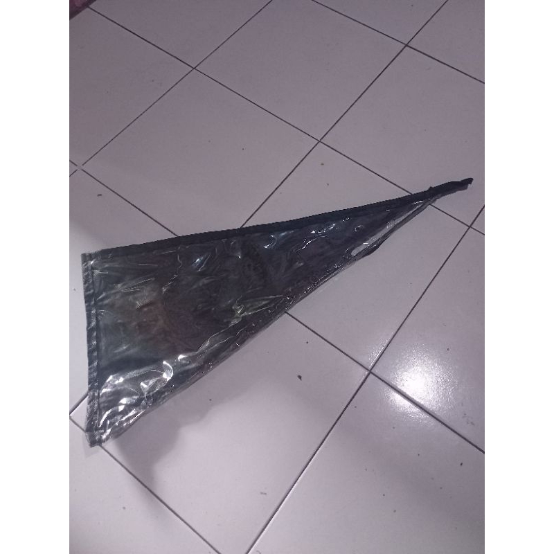 tas pancing mika segitiga tinggi 65 cm