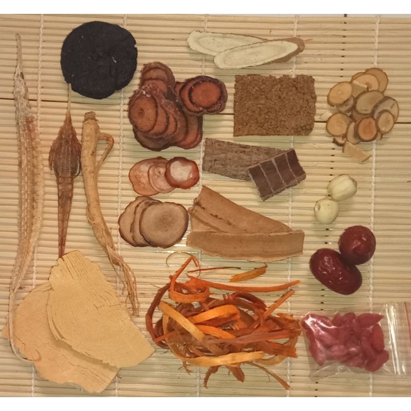 

Bahan Rendaman Arak Ginseng TongkatAli / Rendaman Ginseng Baceman