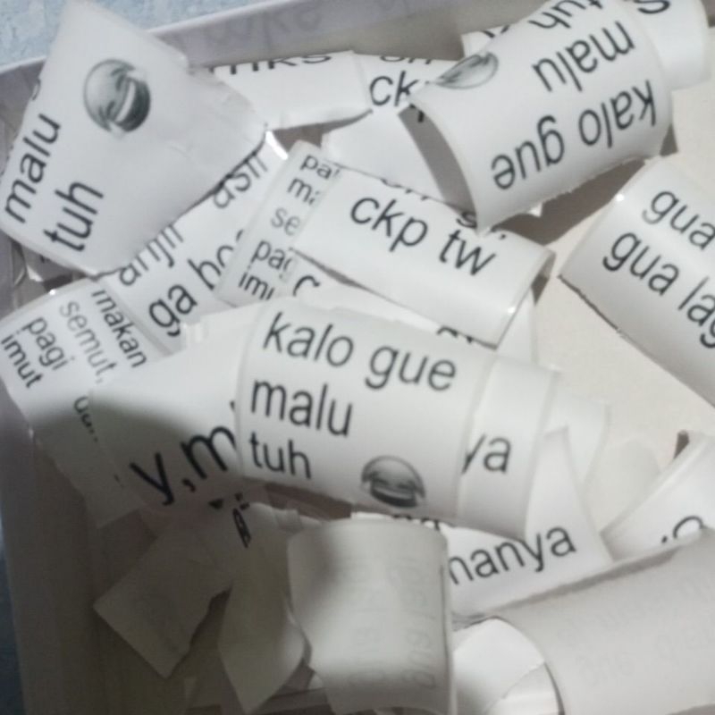 

Sticker anomali isi 10