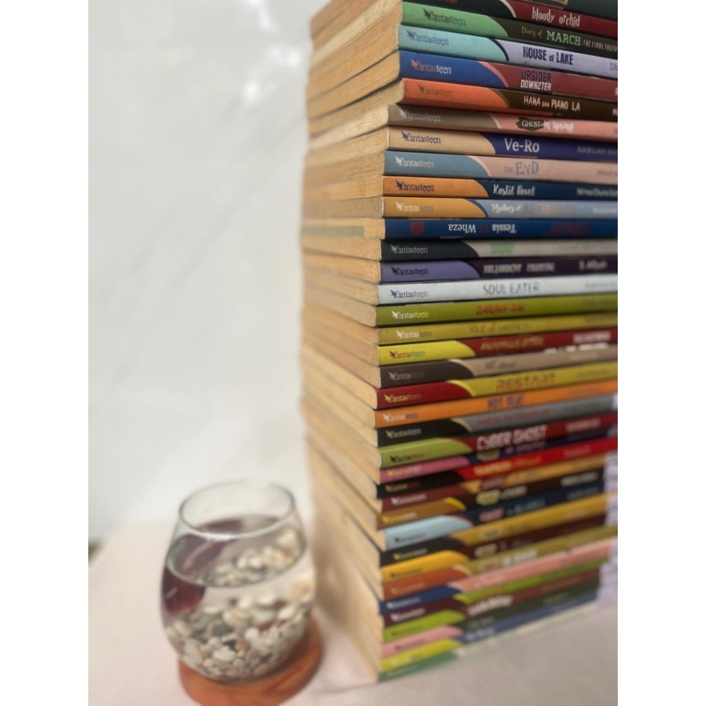 Novel Horor/ Novel Preloved Fantasten