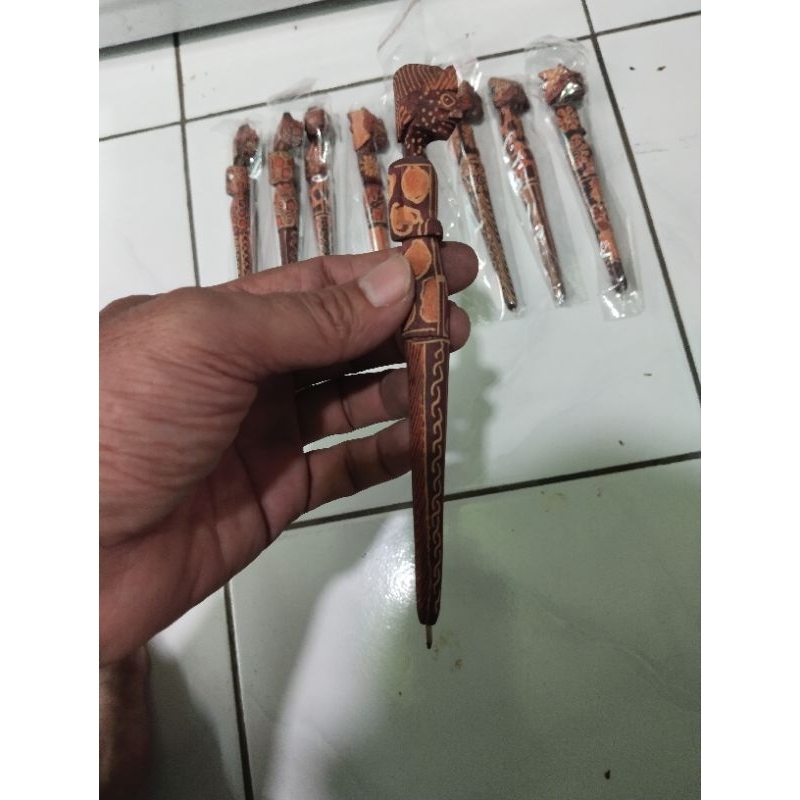 

pulpen bolpain bolpen wayang kayu batik