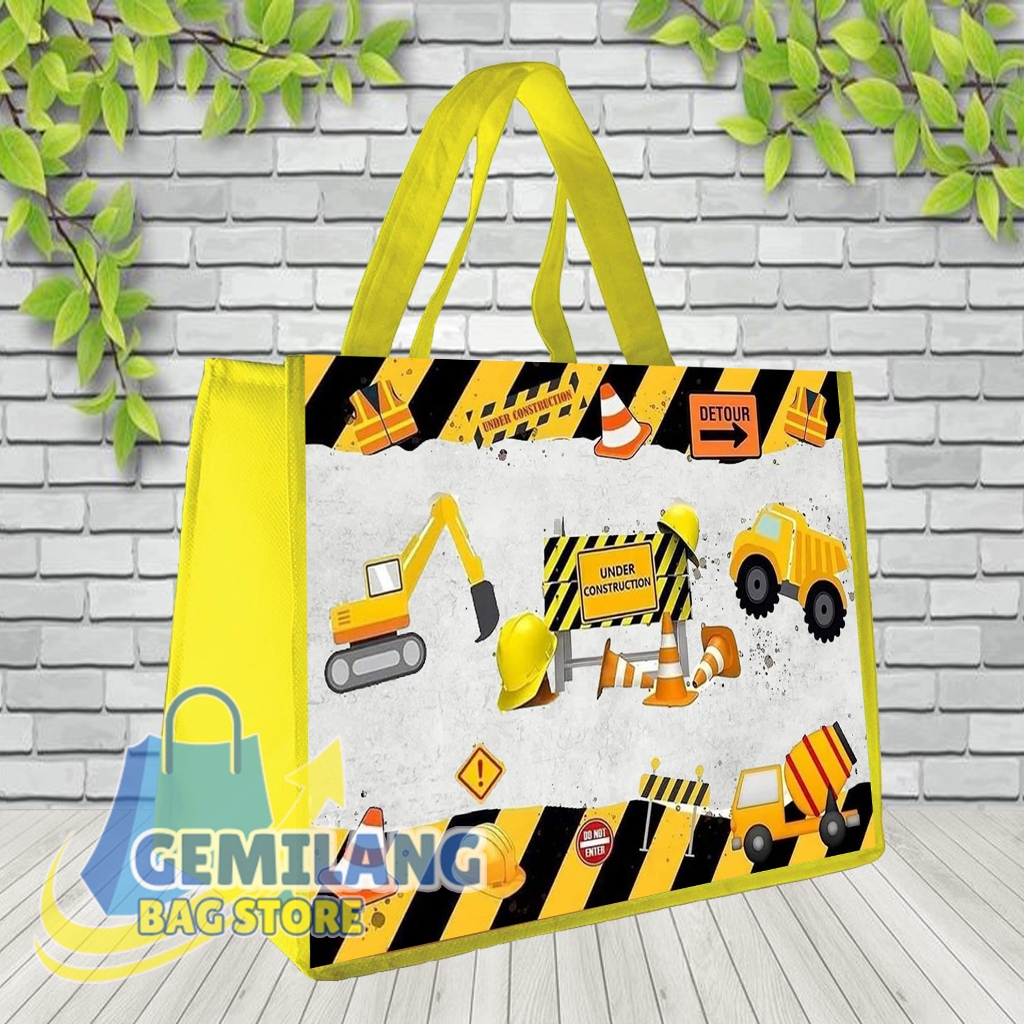 

READY STOK Tas Ulang Tahun Excavator / Tas Ultah Ukuran KFC Snack / Tas Ultah Terlaris / Tas Ulang Tahun Anak / Goodie Bag Bingkisan Souvenir Anak Landscape 20x25x13 / Tas Khitanan / Tas Khajatan / Tas Bingkisan / Tas Excavator / Tas Karakter