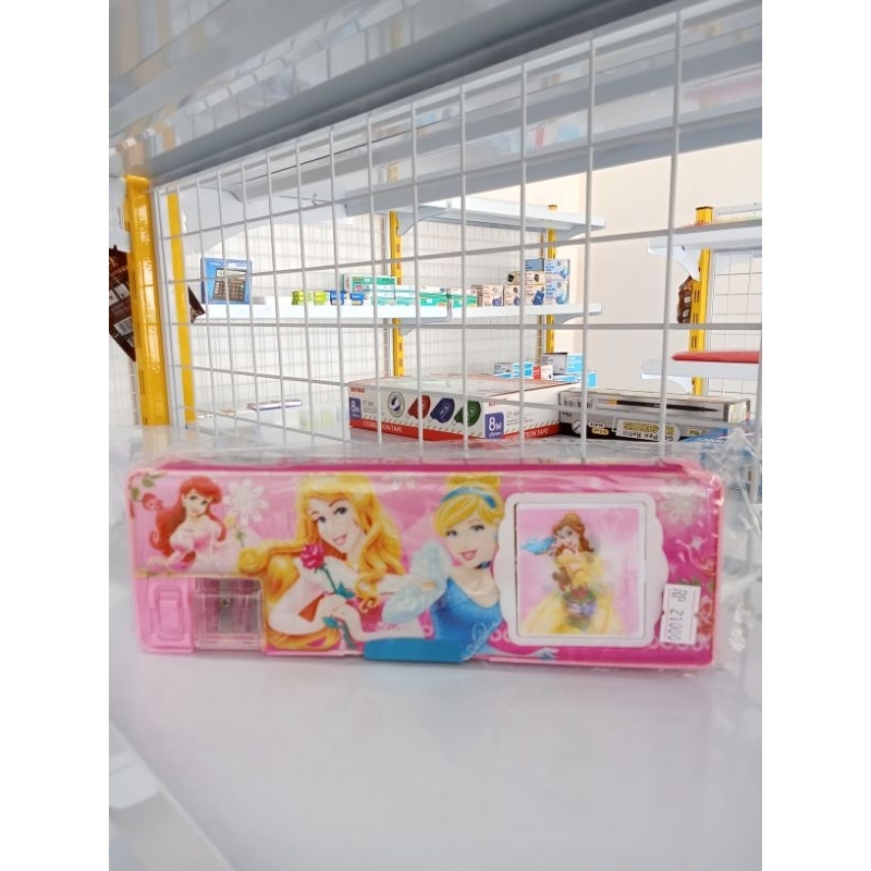 

BX3966 - Tempat Pensil + Rautan + Kalkulator (Magnet)