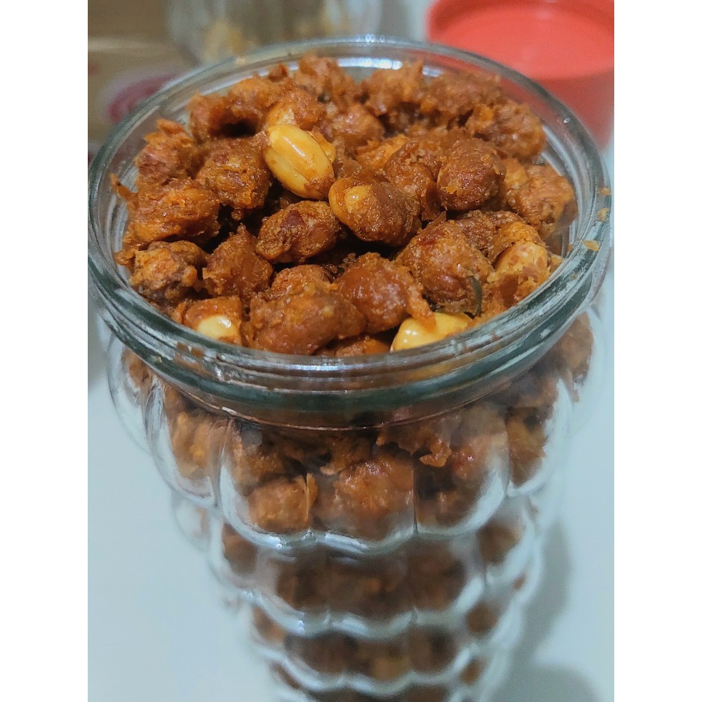 

Kacang Disko Daun Jeruk Original dan Pedas, Renyah, Gurih, dan Lezat - Jajan Jagoan