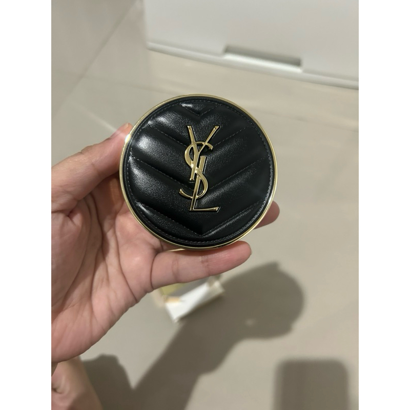 Ysl cushion shade 20