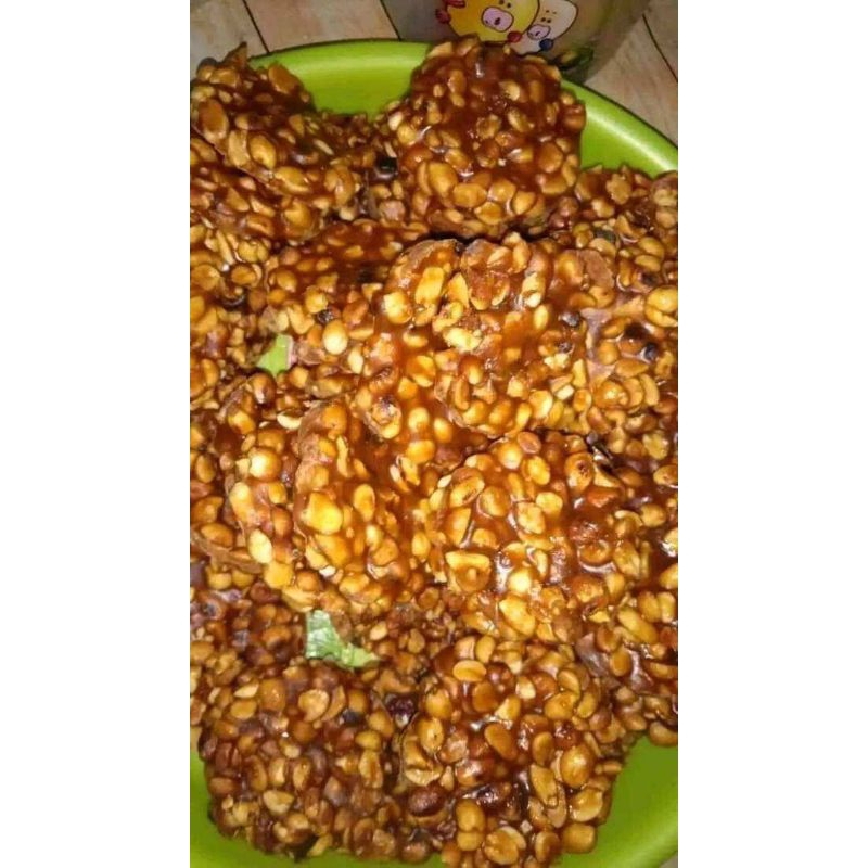 

kalua suuk/ampyang kacang Cianjur per 1 kg