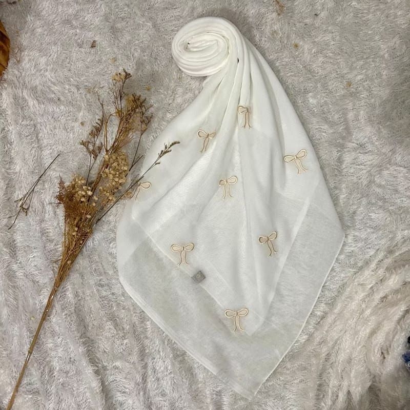 Segi Empat Paris Pita Coqueette/ Segi Empat paris Jadul Bordir/ Segi Empat Bordir Ribbon