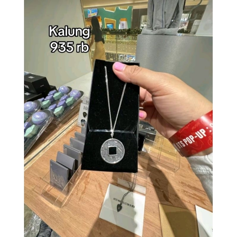 D-DAY  MERCH NECKLACE, SUGA ALBUM MERCH, BTS SUGA MERCH (preloved 1x pakai)