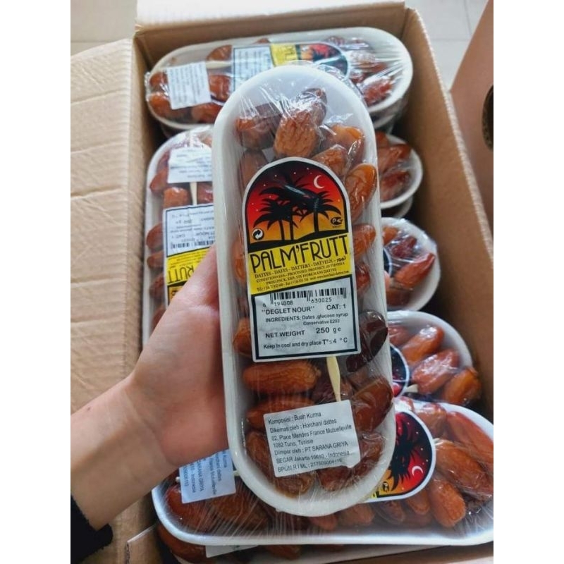 

Kurma Palmfruit 250 gram kurma tangkai lembut murah termurah siap kirim terlaris