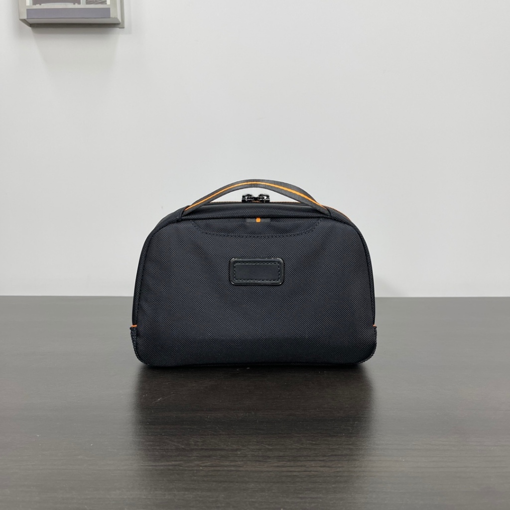 Pouch tumi teron travel bag terlaris