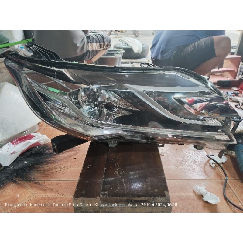 headlamp/lampu depan pajero sport