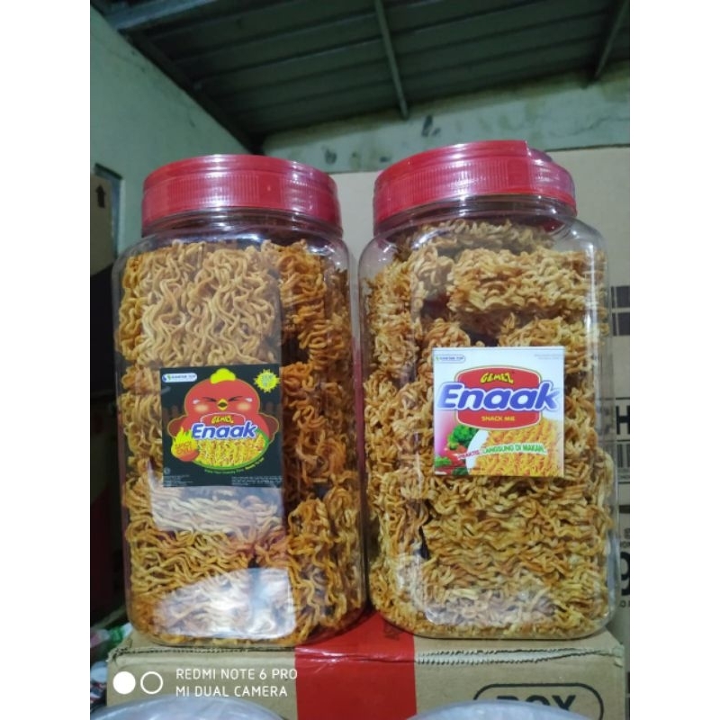 

Mie Gemez Enaakk kemasan toples
