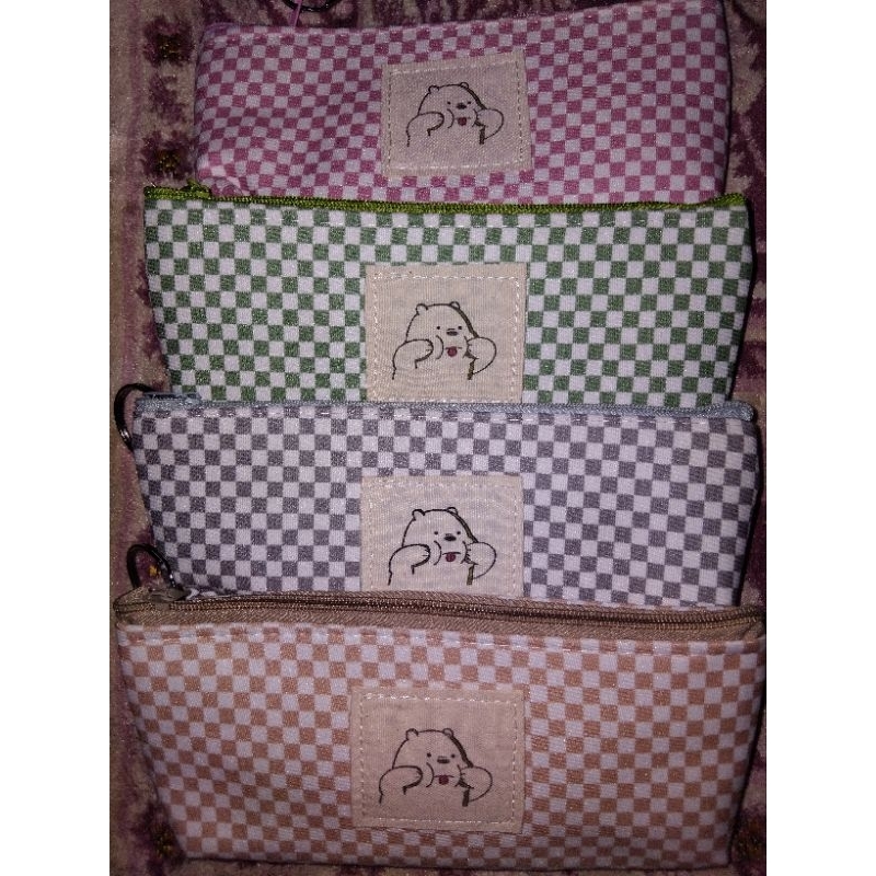 

Pencil Case (tempat pensil)