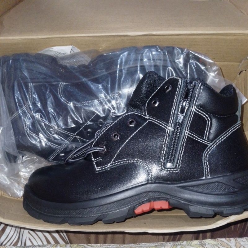 Sepatu Safety boots HITAM AETOS ORIGINAL Work smarter.