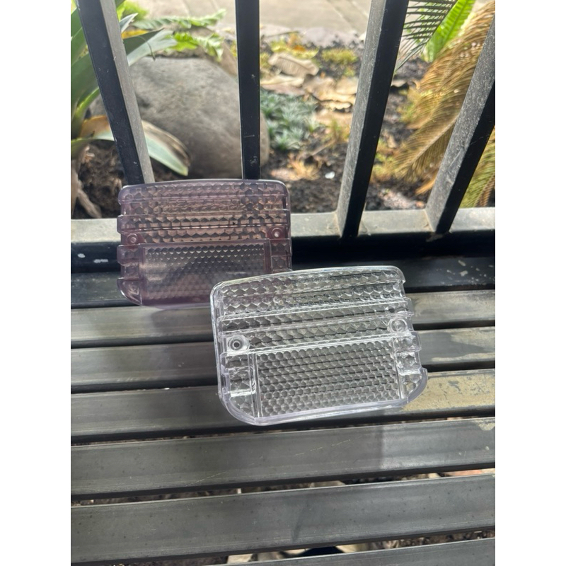 MIKA STOP BELAKANG AJS GL 100 GL KOTAK MIKA LAMPU BELAKANG