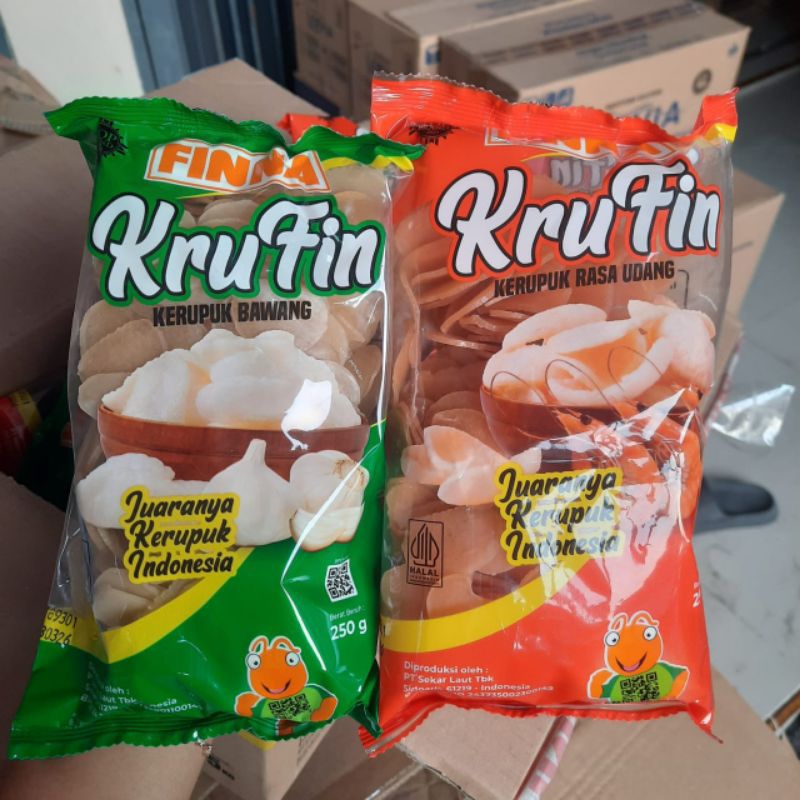 

Oleh-oleh khas Kediri Krecek mentah krupuk Finna Krufin kerupuk udang bawang