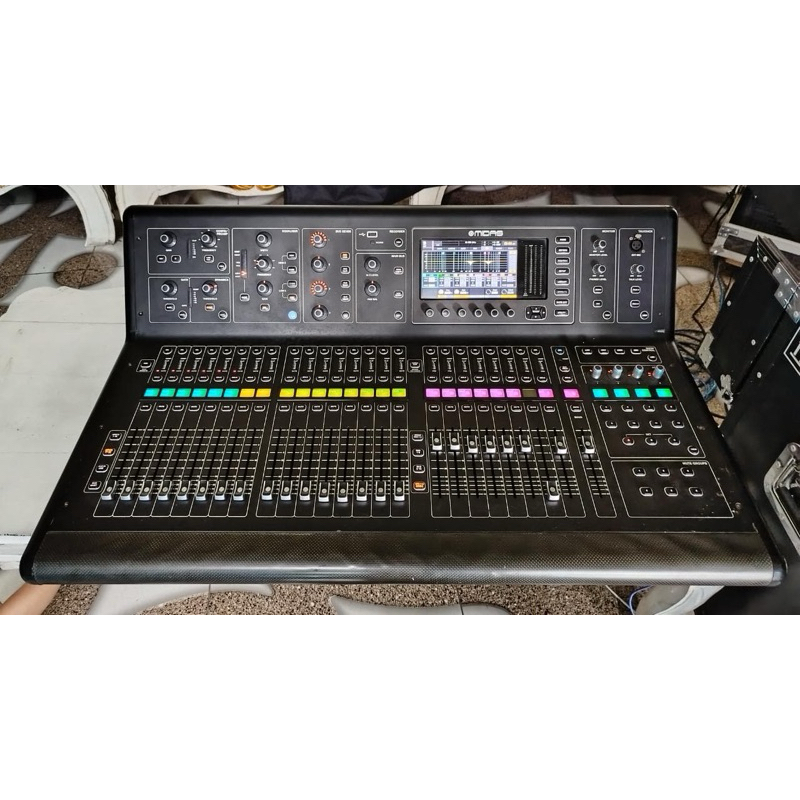 Midas M32live