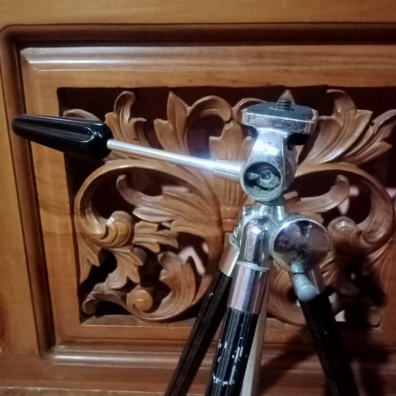 Tripod Kamera Lawas Jadul Vintage