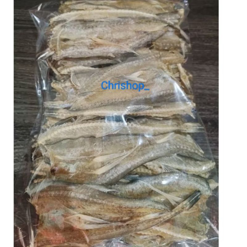

Lomek Belah Ikan Asin Tipis 1kg Siting Pin Phi / Lumi Lumi / Jambrong Kering 1000gram