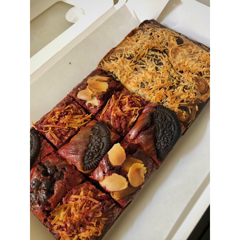 

Fudgy Brownies Red Velvet Cheese Brownies