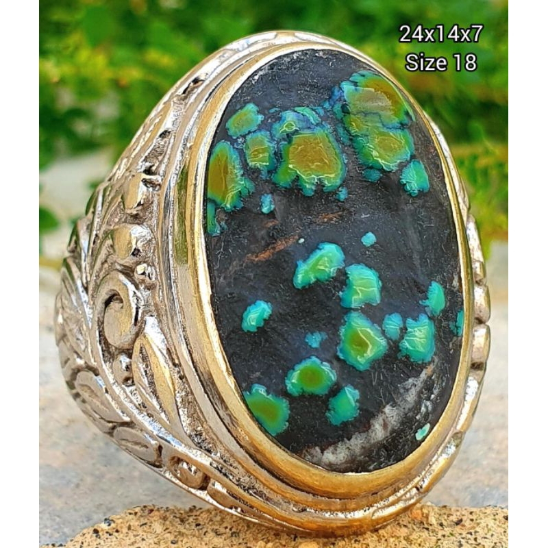 Natural Pirus motif ceplok ngrikil langka.