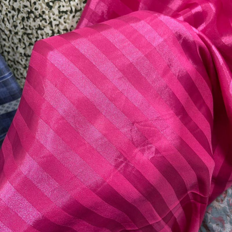 kain silk motif - kain silk dobby salur impor - kain silk embos korea - kain silk original - kain si