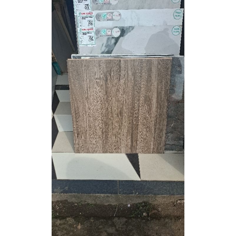 granite lantai/dinding motif kayu 60x60 ikad amalfi brown indogress