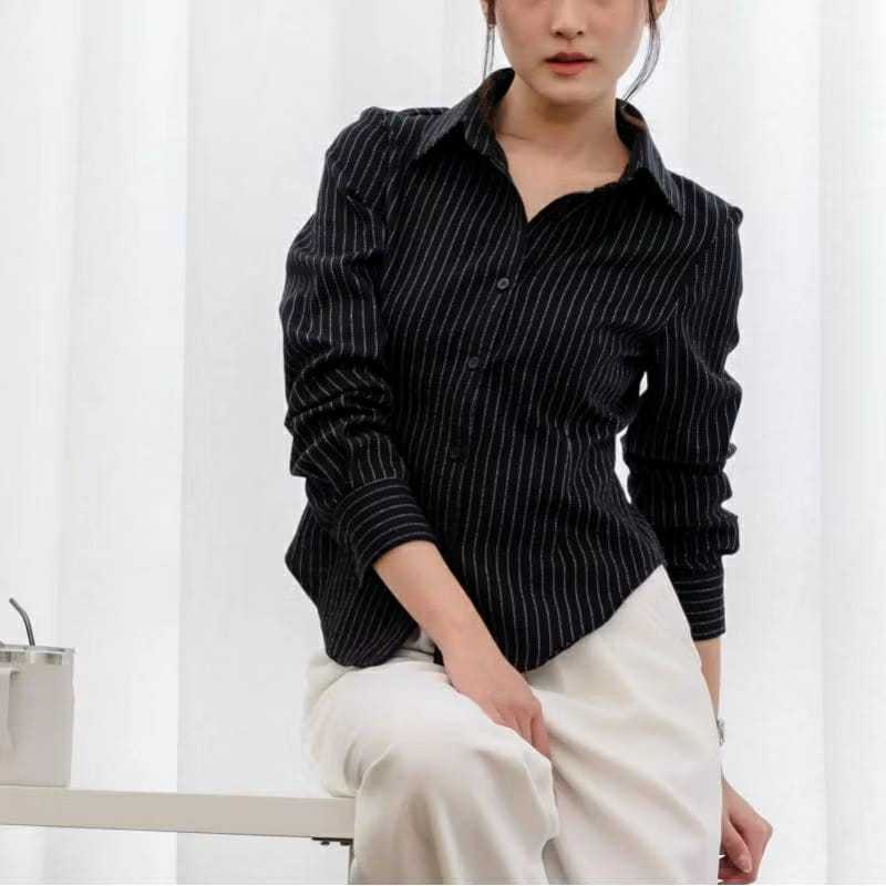 Kemeja Wanita Garis Garis Kekinian Terbaru Slim Fit Kemeja Kerja Hitam Cewek Korean Lengan Panjang