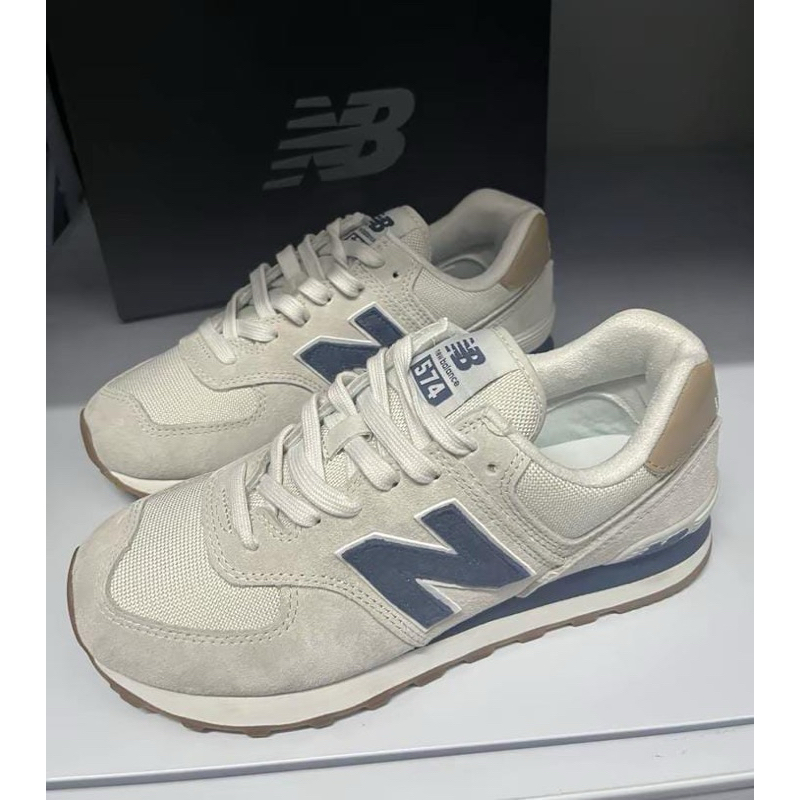 Sepatu NB 574 Sneakers Nèw Balānce 574 Beige Navy White Original Sepatu