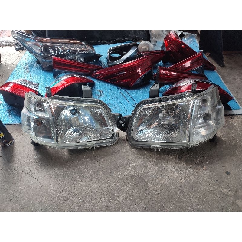 Headlamp lampu depan Mobil Grandmax Original Sepasang
