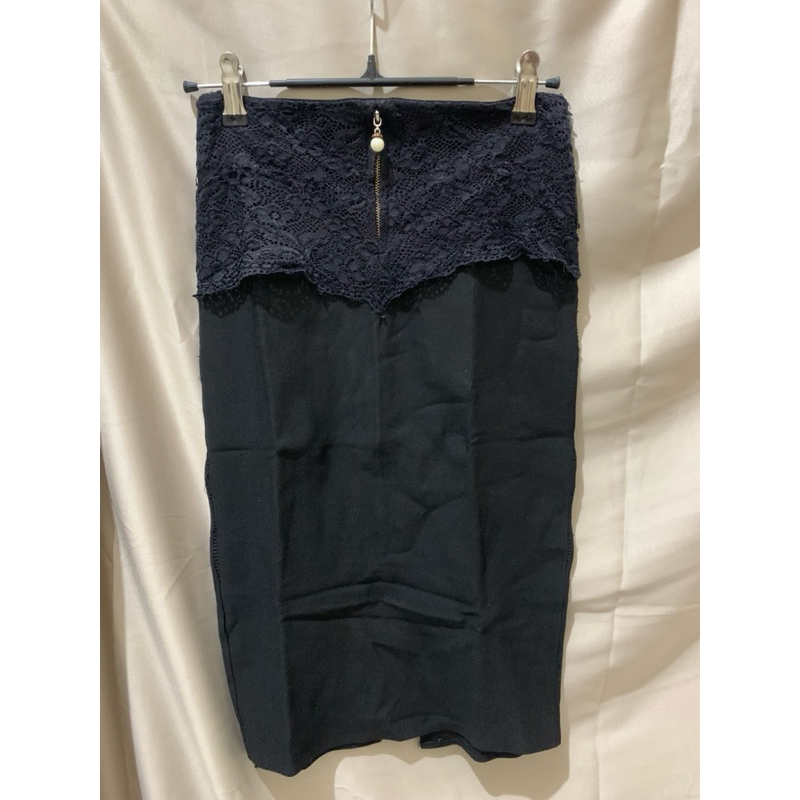 Rok midi Span Hitam
