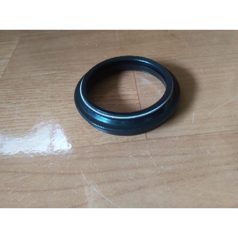 Dust seal shock USD 47 RM 125 CR 250R CRF 250 450 X/R  KX 250F Front Fork upsidedown