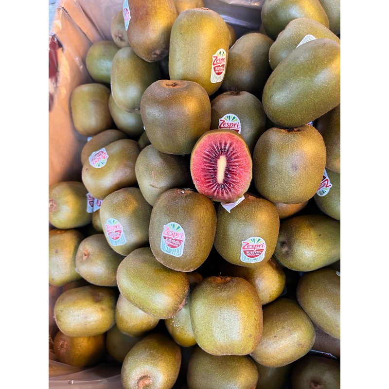

Kiwi red per kotak 450 gram