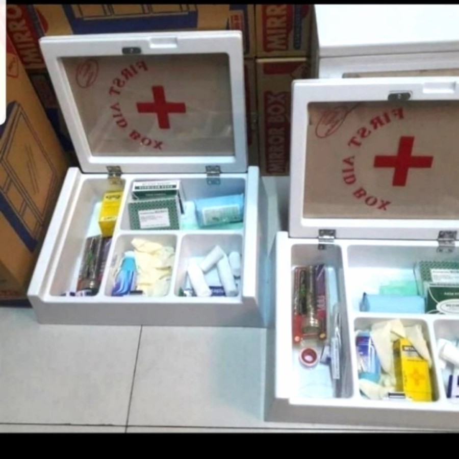 Kotak P3K MC11 Kotak P3K Dinding ( L ) First Aid Box + Isi Type B Kotak Maspion P3K