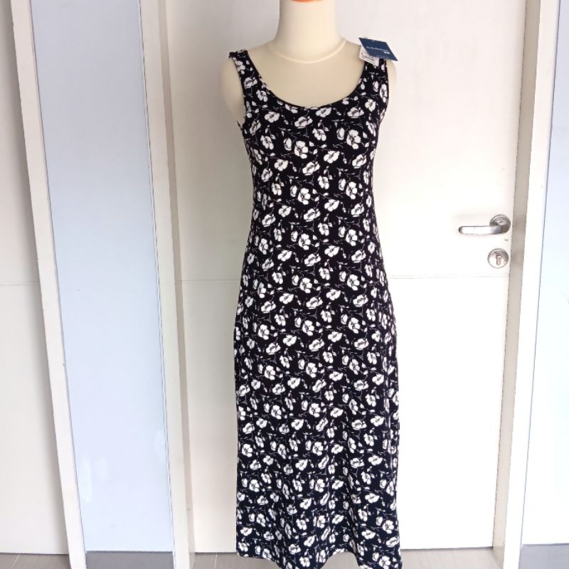 ‼️‼️‼️SALE SALE SALE‼️‼️‼️DRESS WANITA UNIQLO ORI STUDIO SANDERSON BLACK FLOWERS  TANPA LENGAN / GAU