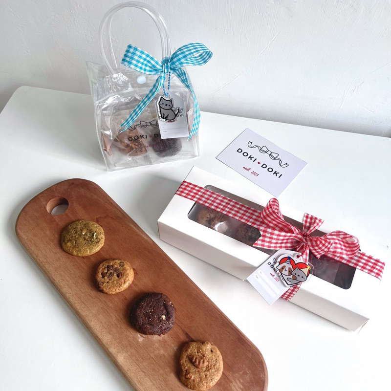 

DOKI DOKI COOKIES BAG & COOKIES BOX / Hampers / Gift Box / Valentine / Birthday / Easter / Paskah / Idul Fitri / Lebaran + FREE Greeting card + decoration