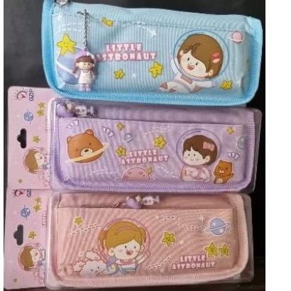 

Kotak Pensil Karakter Lucu Free gantungan